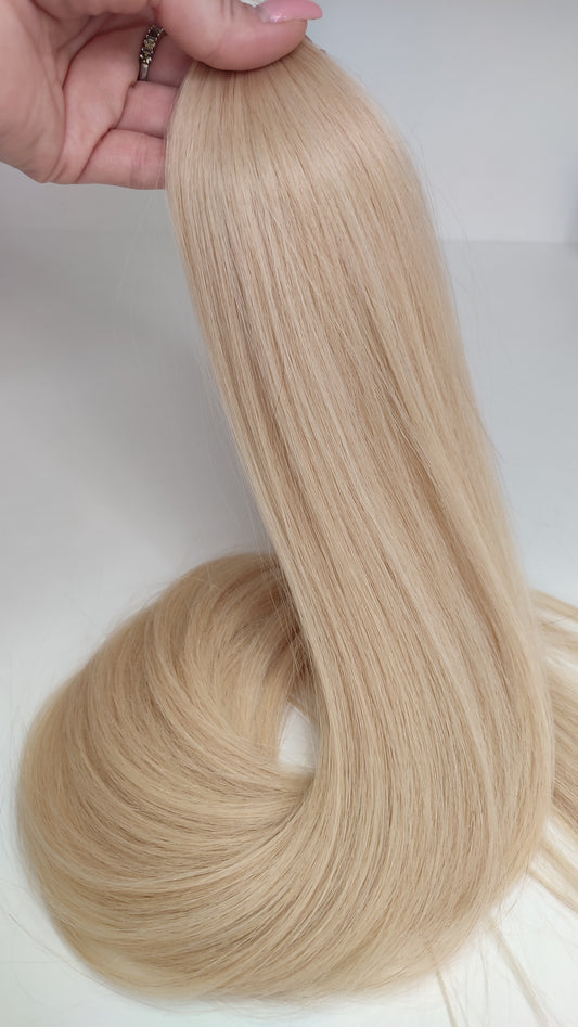 Włosy nr 4: długość 74cm