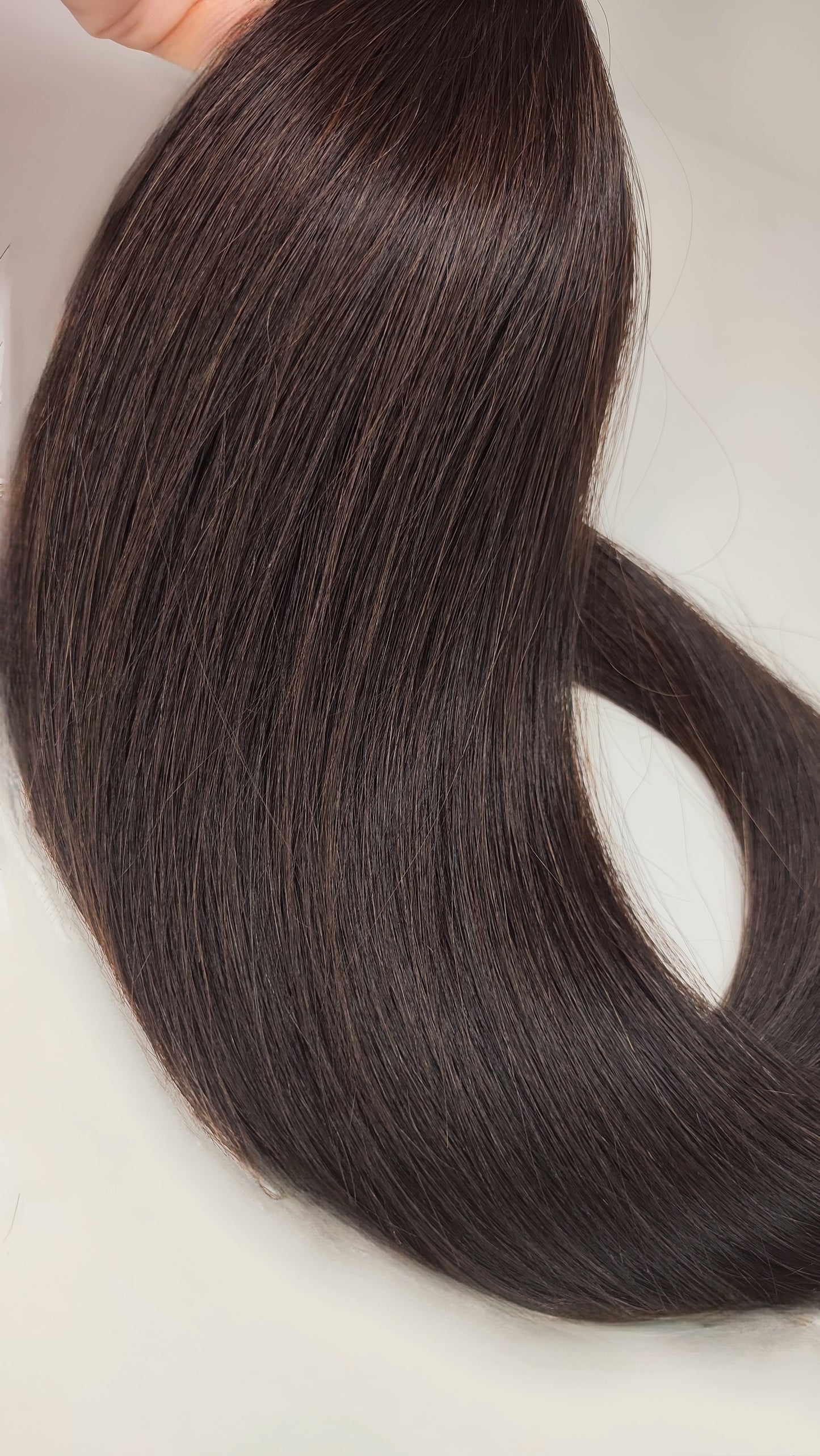 Hair no. 6: length 68cm
