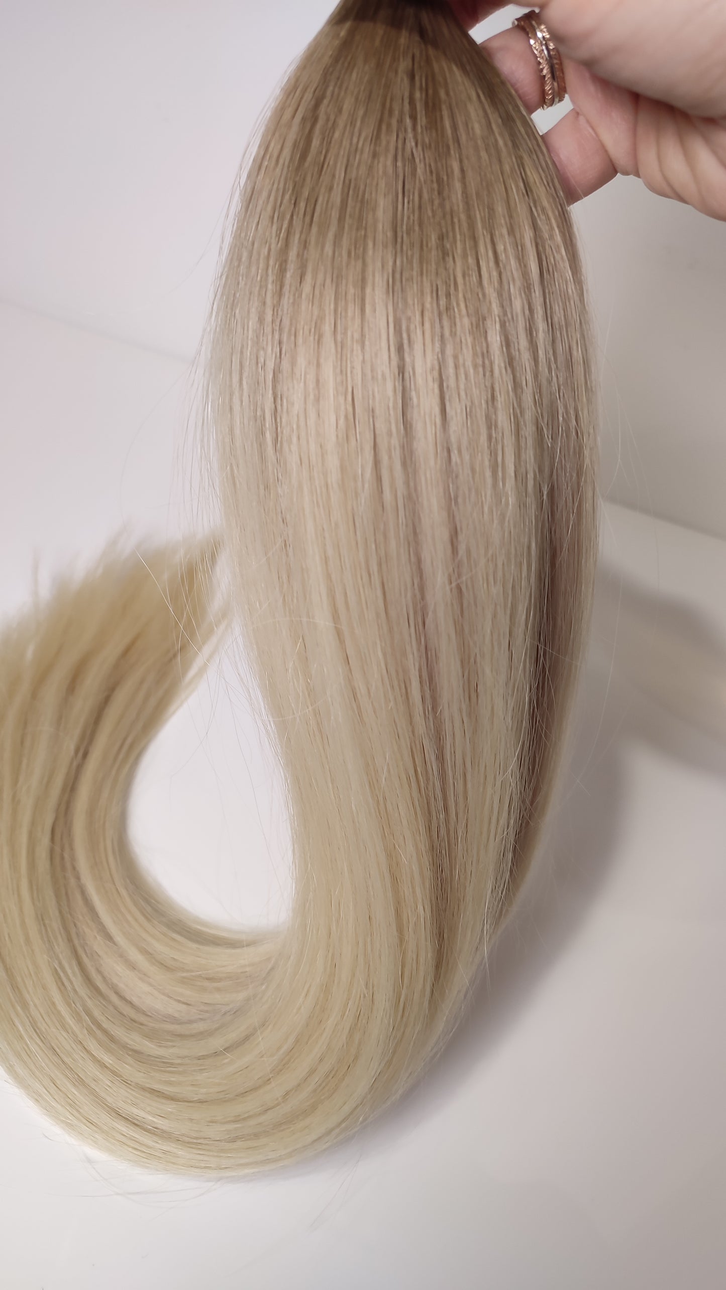 Hair no. 82: length 56cm