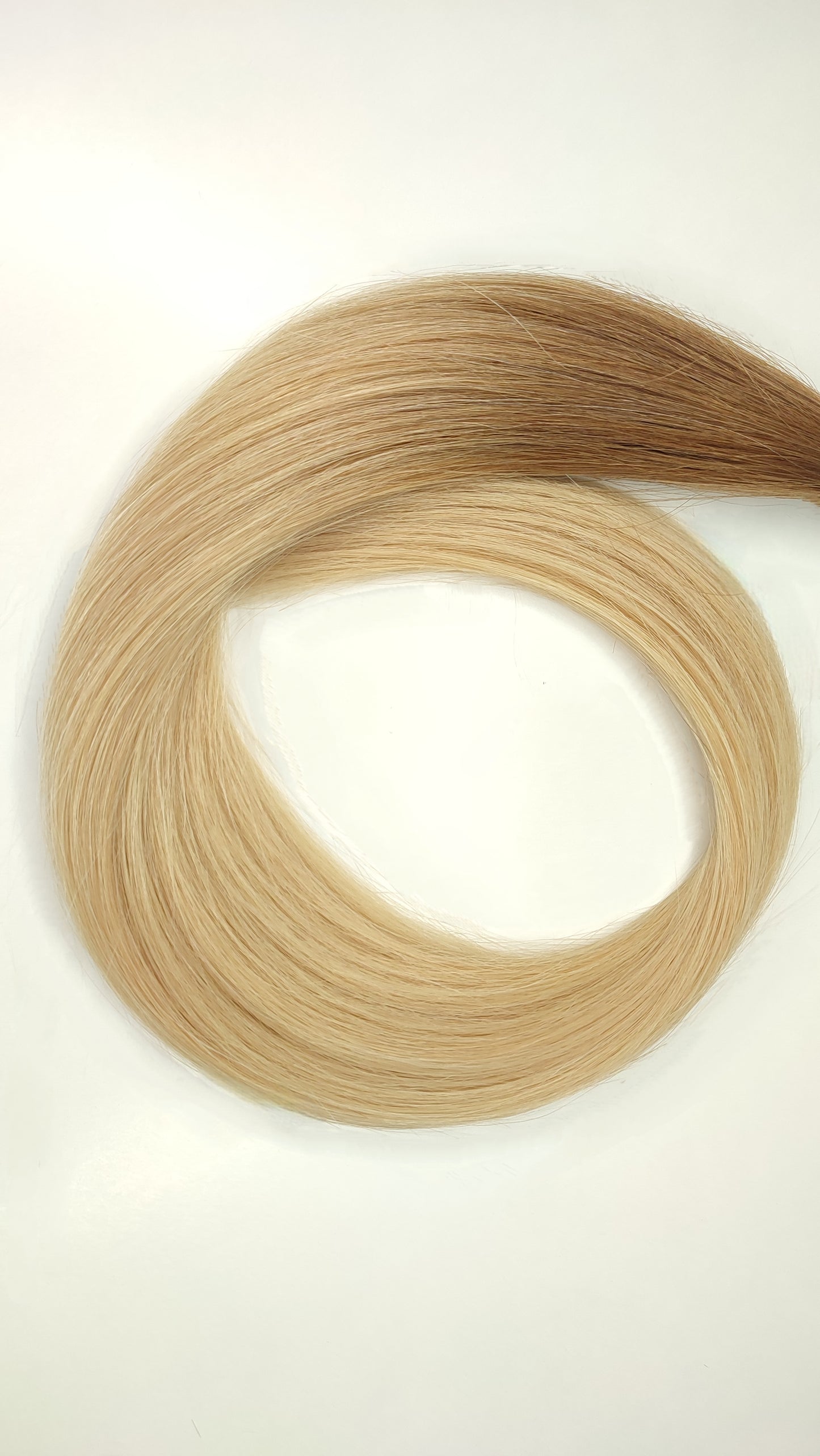 Włosy nr 52: długość 61cm