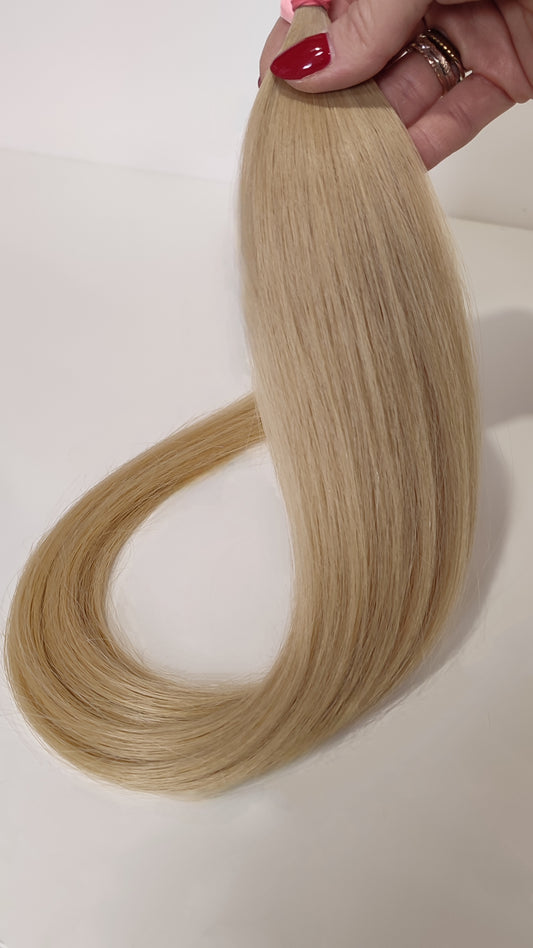 Włosy nr 90: długość 60cm